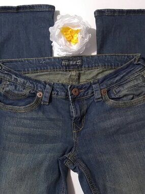 Royal Blue Jeans SZ 9 Stone Washed Boot Cut Jean with Fancy Gold Threading